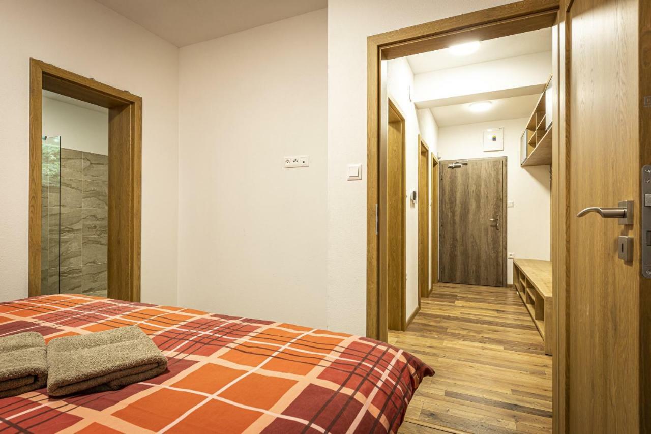 Apartmanovy Dom Poludnica - Chopok Juh Tale Exterior foto